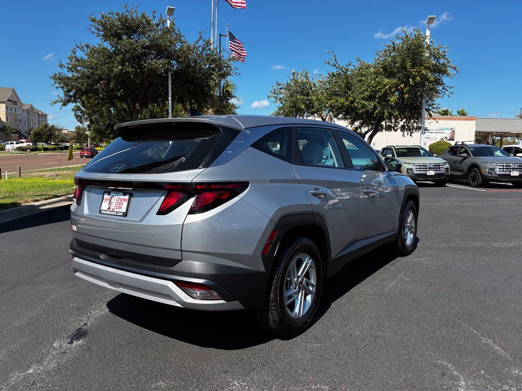 Certified 2026 Hyundai Tucson SE FWD image 5