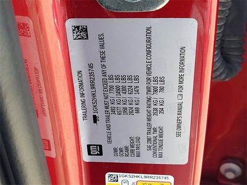 Used 2024 GMC Yukon XL AT4 image 37