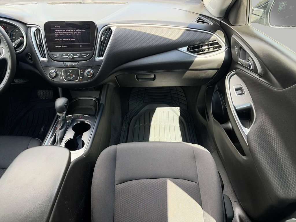Used 2021 Chevrolet Malibu LS w/ Driver Confidence Package II FWD image 14