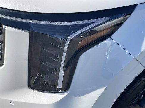 Certified 2026 Kia Carnival SX image 12