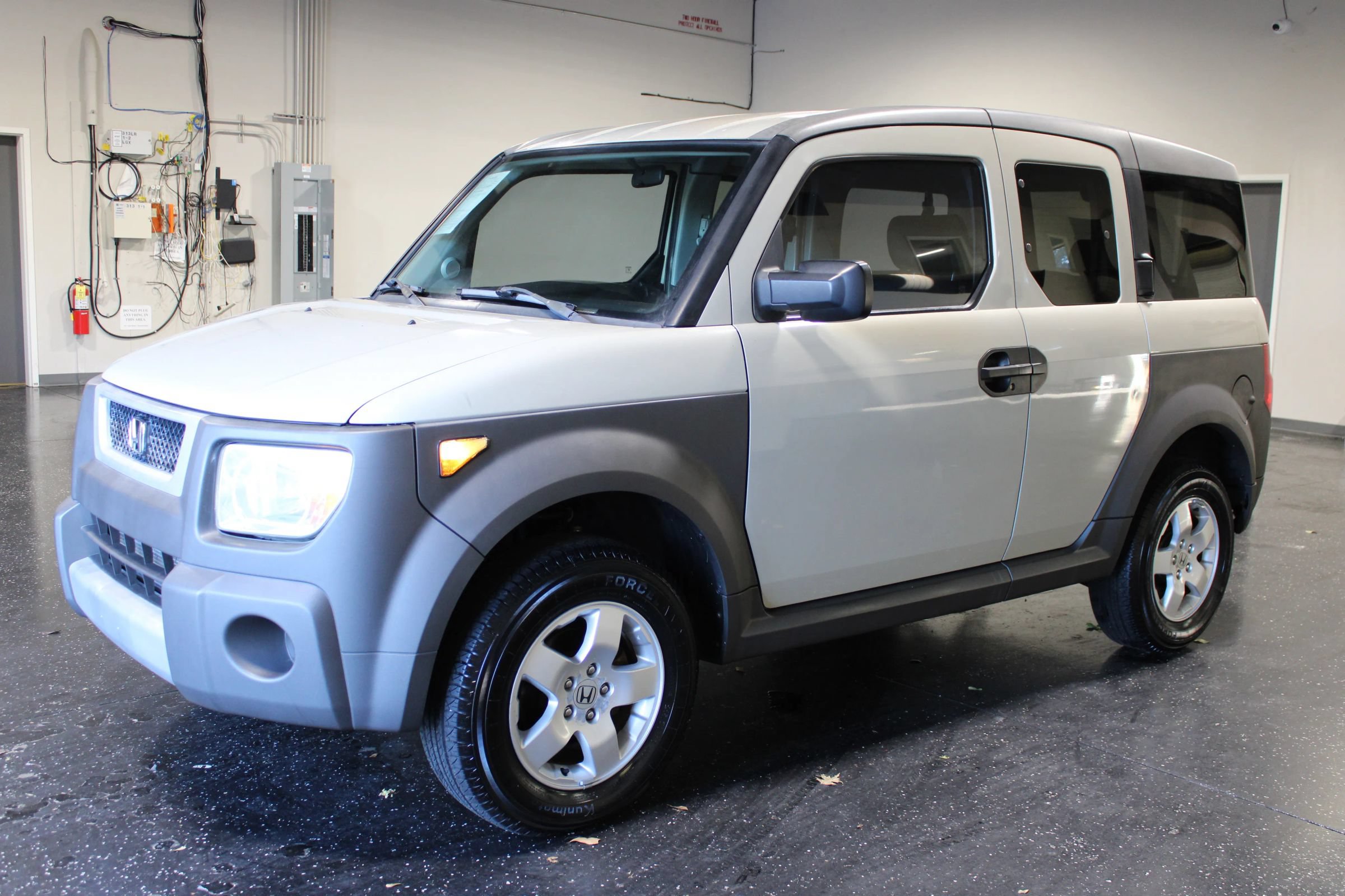 Used 2005 Honda Element EX image 6