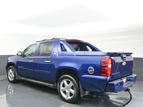 Used 2013 Chevrolet Avalanche LT w/ All-Star Edition image 3