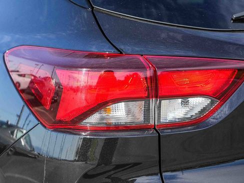 Used 2023 Chevrolet TrailBlazer LT image 9