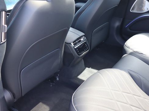 Used 2023 Mercedes-Benz EQS 580 4MATIC Sedan image 25