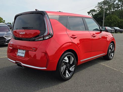 Certified 2023 Kia Soul GT-Line w/ GT-Line Technology Package FWD image 6