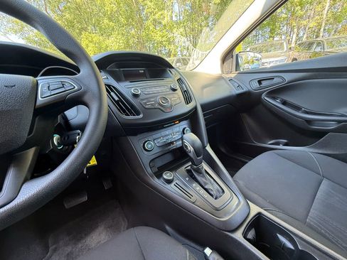 Used 2016 Ford Focus S image 17