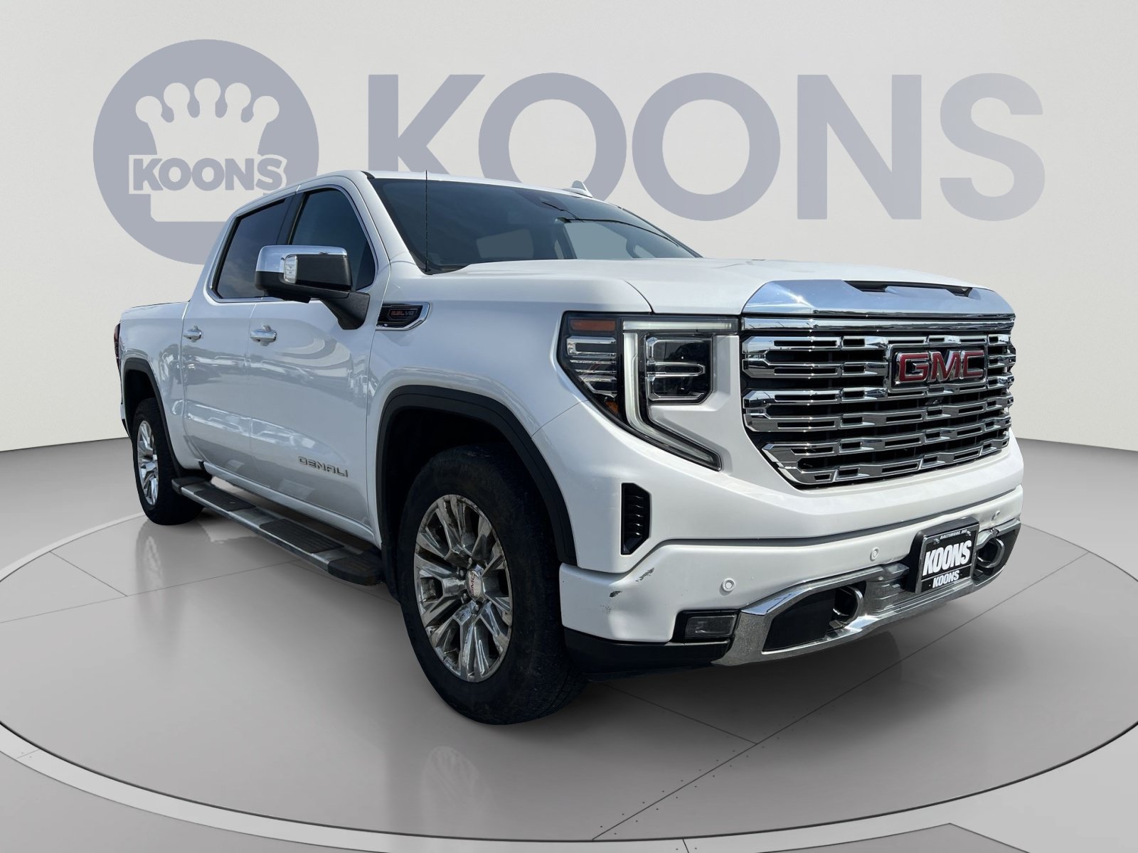 Used 2023 GMC Sierra 1500 Denali AWD/4WD image 10