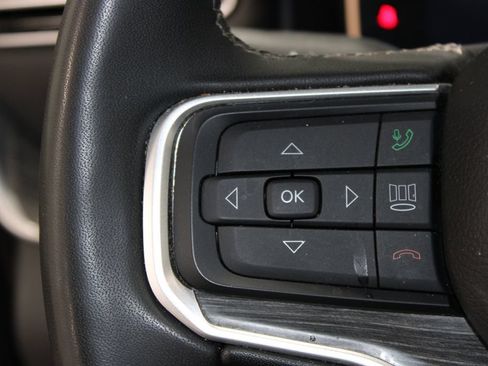 Used 2024 Jeep Wagoneer Series III AWD/4WD image 17