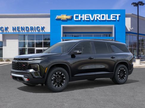 New 2026 Chevrolet Traverse Z71 w/ Enhanced Driving Package AWD/4WD image 3