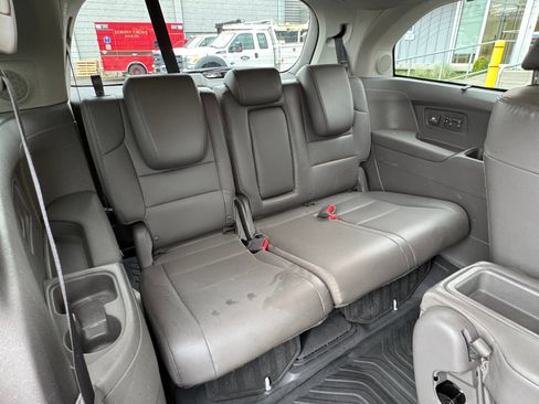 Used 2014 Honda Odyssey Touring Elite image 30