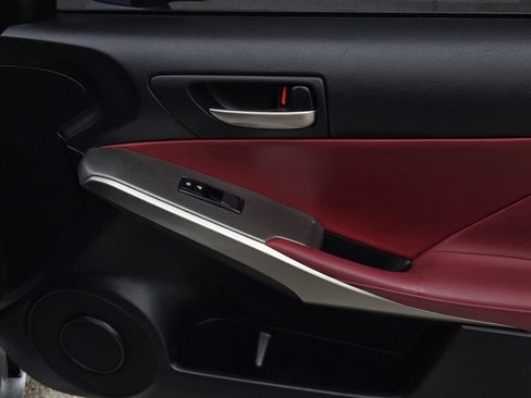 Used 2017 Lexus IS 350 image 8