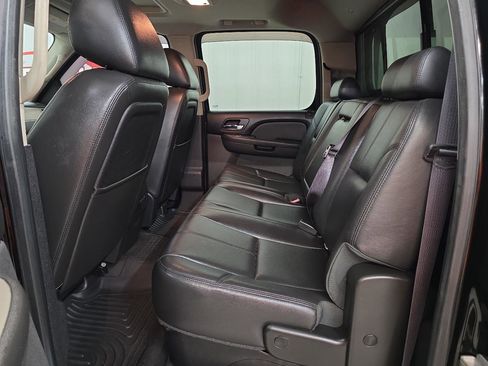 Used 2013 Chevrolet Silverado 2500 LTZ w/ LTZ Plus Package image 37