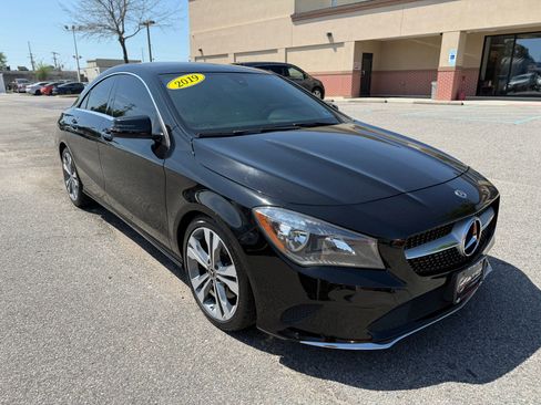Used 2019 Mercedes-Benz CLA 250 4MATIC image 5