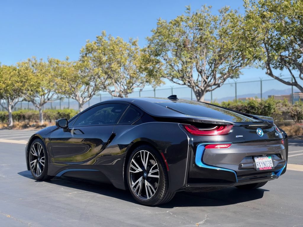 Used 2016 BMW i8 AWD/4WD image 11