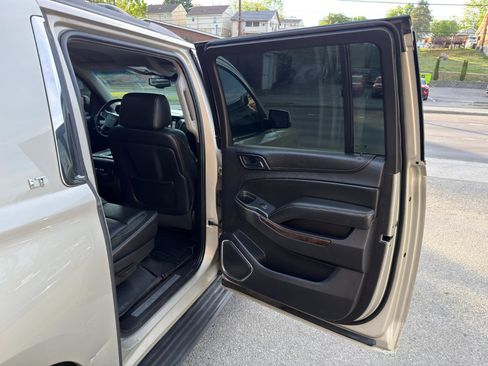 Used 2015 Chevrolet Suburban LT AWD/4WD image 18