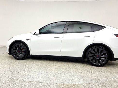 Used 2023 Tesla Model Y Long Range image 8