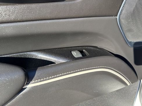 Used 2023 Cadillac Escalade ESV Premium Luxury w/ Performance Package image 36