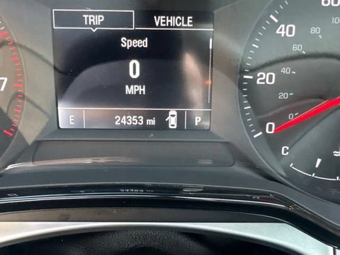 Used 2024 Chevrolet Trax LS w/ LS Convenience Package FWD image 27