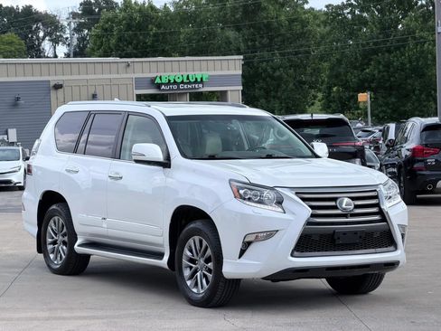 Used 2017 Lexus GX 460 Luxury AWD/4WD image 51