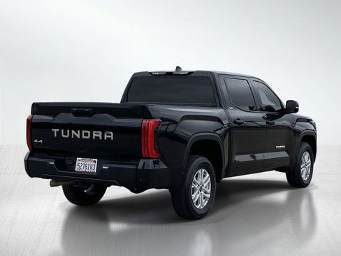 Used 2023 Toyota Tundra SR5 w/ SR5 Convenience Package AWD/4WD image 8