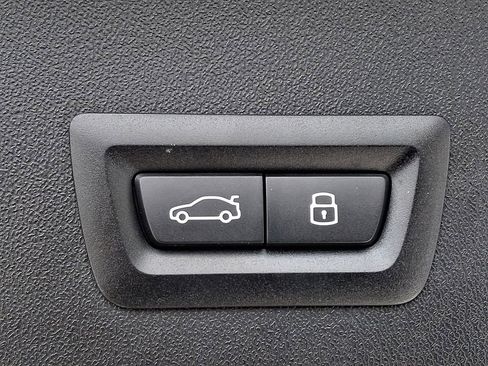 Used 2025 BMW X3 xDrive30i w/ Premium Package image 29