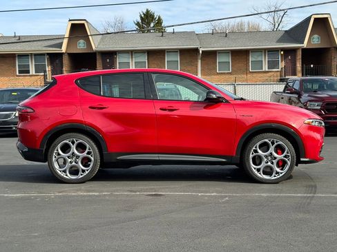 Used 2024 Alfa Romeo Tonale Veloce image 8