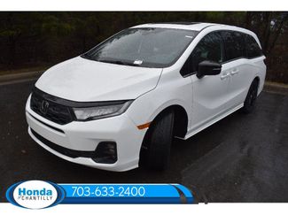 New 2026 Honda Odyssey Sport-L video 3