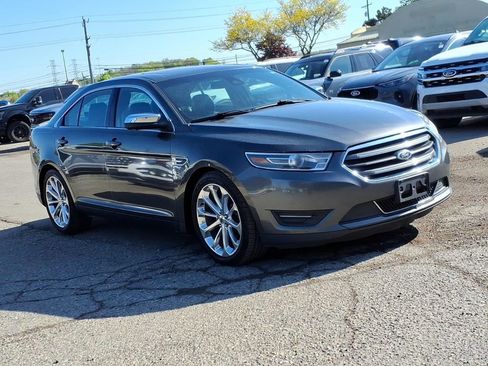Used 2015 Ford Taurus Limited w/ Equipment Group 301A FWD image 7