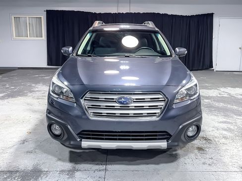 Used 2017 Subaru Outback 2.5i Limited image 3