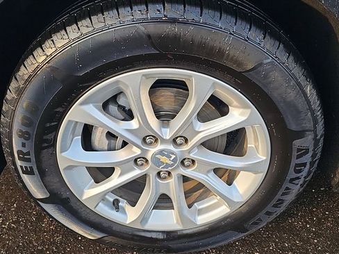 Used 2020 Chevrolet Equinox LS image 30