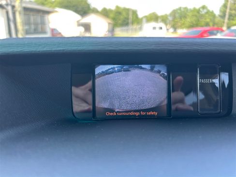 Used 2012 Toyota Sienna LE w/ Towing Pkg AWD/4WD image 17