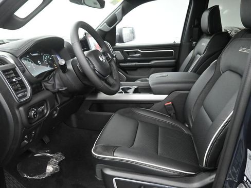 New 2026 RAM 1500 Laramie AWD/4WD image 11