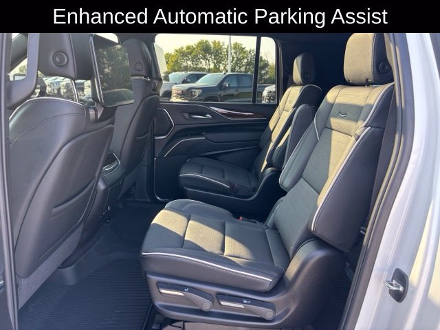 Certified 2024 Cadillac Escalade ESV Premium Luxury w/ Performance Package AWD/4WD image 22