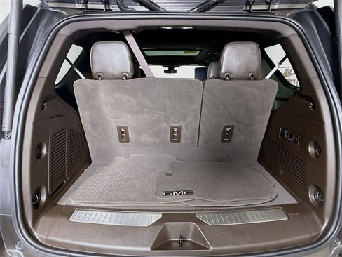 Used 2021 GMC Yukon Denali image 31