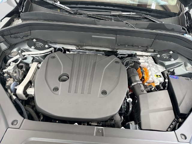 New 2027 Volvo XC90 T8 Plus AWD/4WD image 17