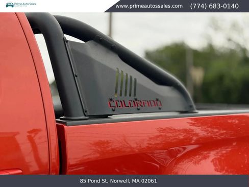 Used 2016 Chevrolet Colorado Z71 AWD/4WD image 10