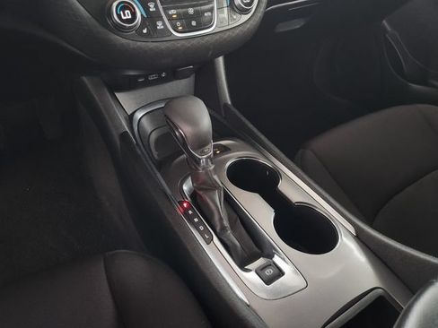 Used 2024 Chevrolet Malibu LT FWD image 18