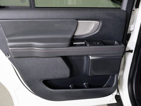 Used 2025 Ford Expedition Max Active image 21