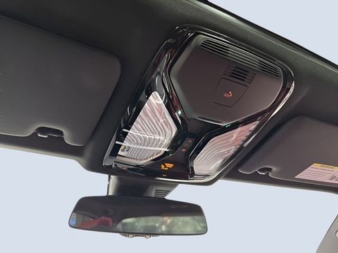 Used 2022 BMW 330e xDrive image 30