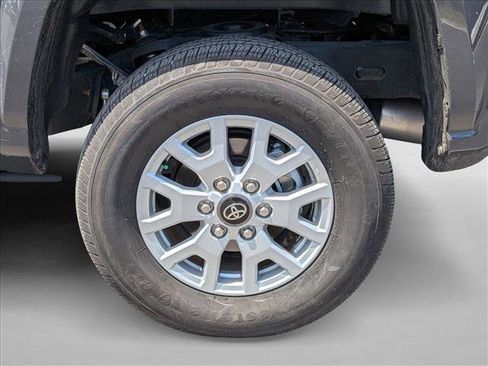 Used 2025 Toyota Tacoma SR5 image 3