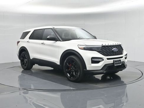 Certified 2022 Ford Explorer ST w/ ST Street Pack image 59