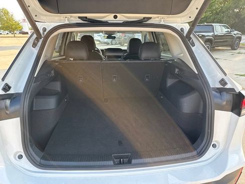 Used 2026 Volkswagen Tiguan SE AWD/4WD image 15
