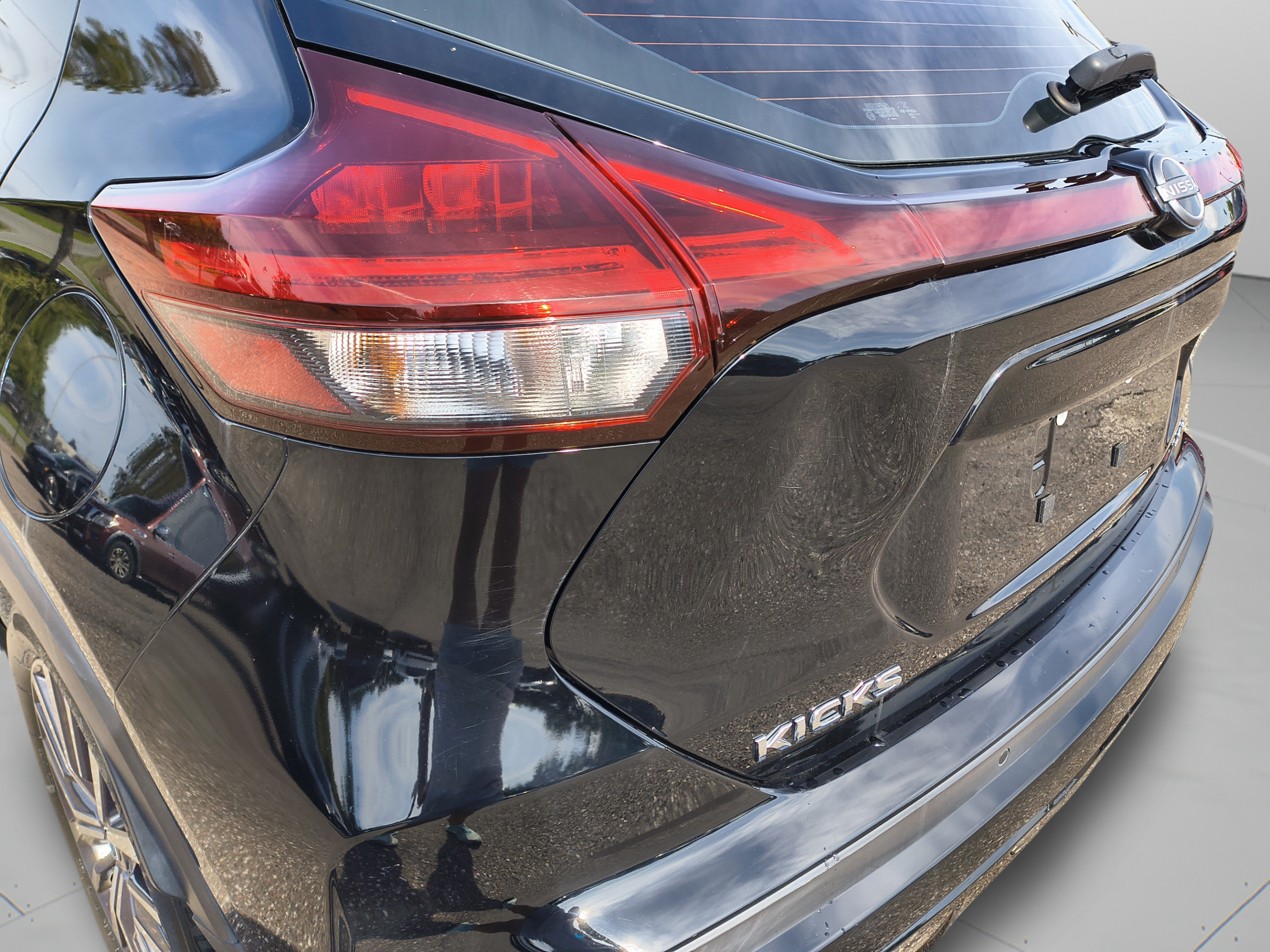 Certified 2023 Nissan Kicks SV FWD image 12