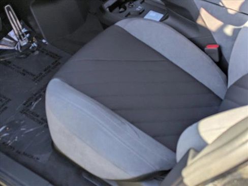 New 2026 BMW iX xDrive60 image 4