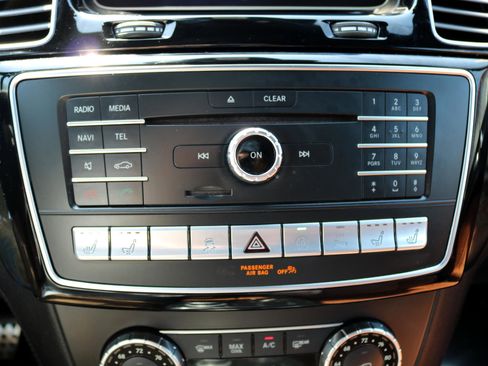 Used 2018 Mercedes-Benz GLE 43 AMG 4MATIC image 46