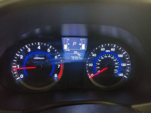 Used 2015 Hyundai Accent GLS FWD image 23