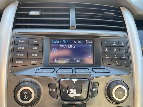 Used 2013 Ford Edge SE FWD image 25