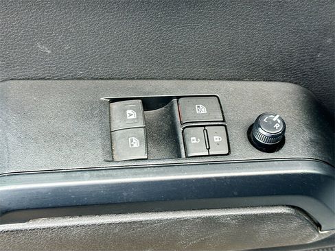 Used 2021 Toyota Tacoma SR image 19