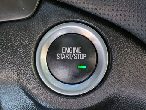 Used 2020 Chevrolet Equinox Premier AWD/4WD image 21