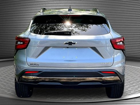 Used 2024 Chevrolet Trax ACTIV FWD image 5